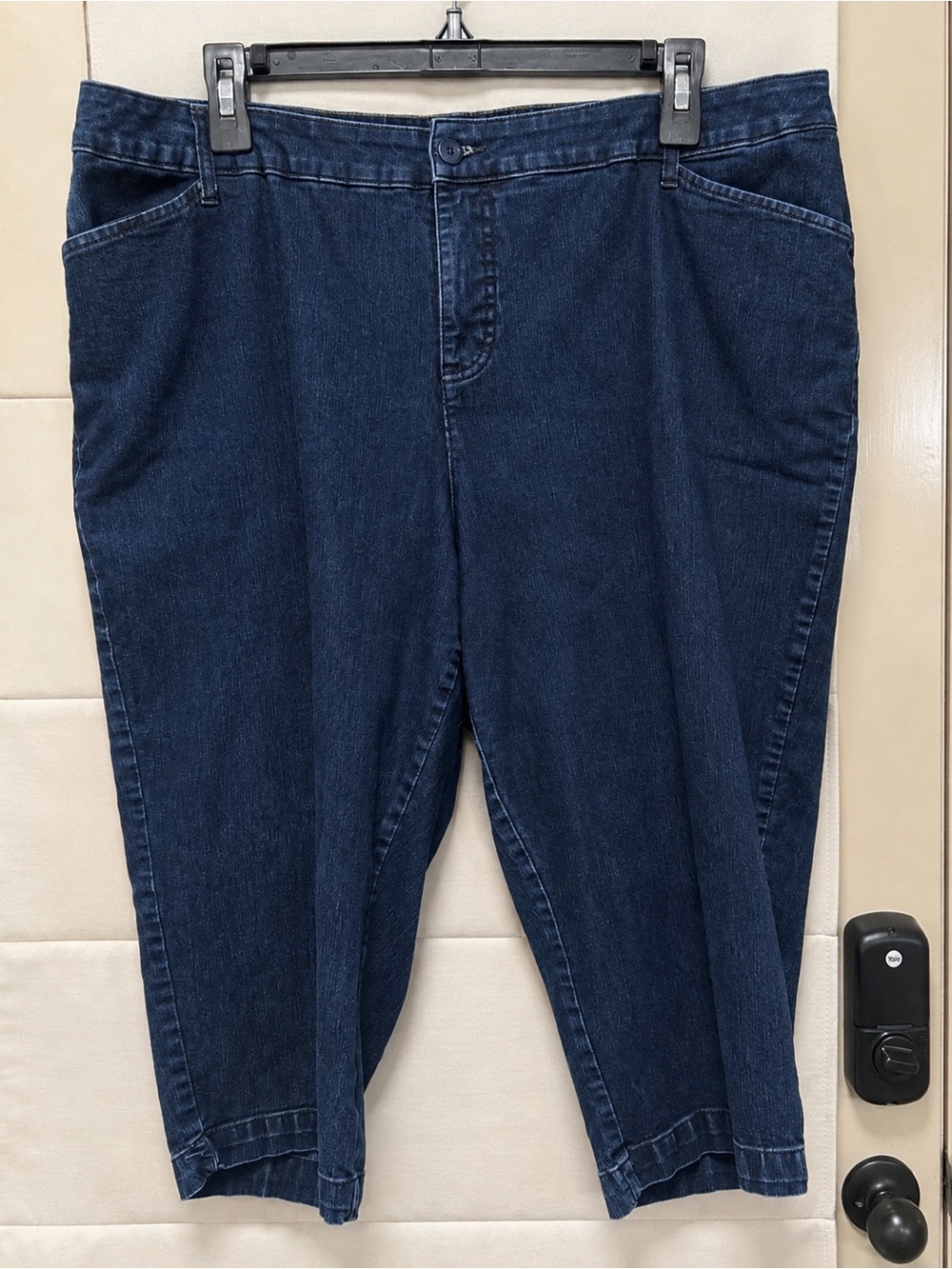 St. John’s Bay Dark Wash Denim Capris 24W Plus Size Cropped Jeans